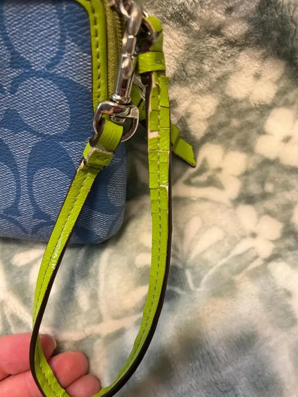 Coach Blue Signature Zip Around Wristlet Wallet Lime Green